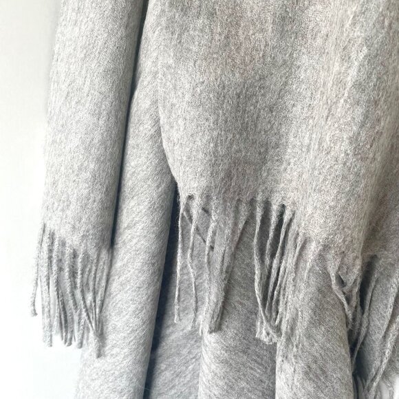 ARTZNL 100% Baby Alpaca Throw Blanket Heather Gray Large 71x51 Soft Lightweight - Picture 5 of 10